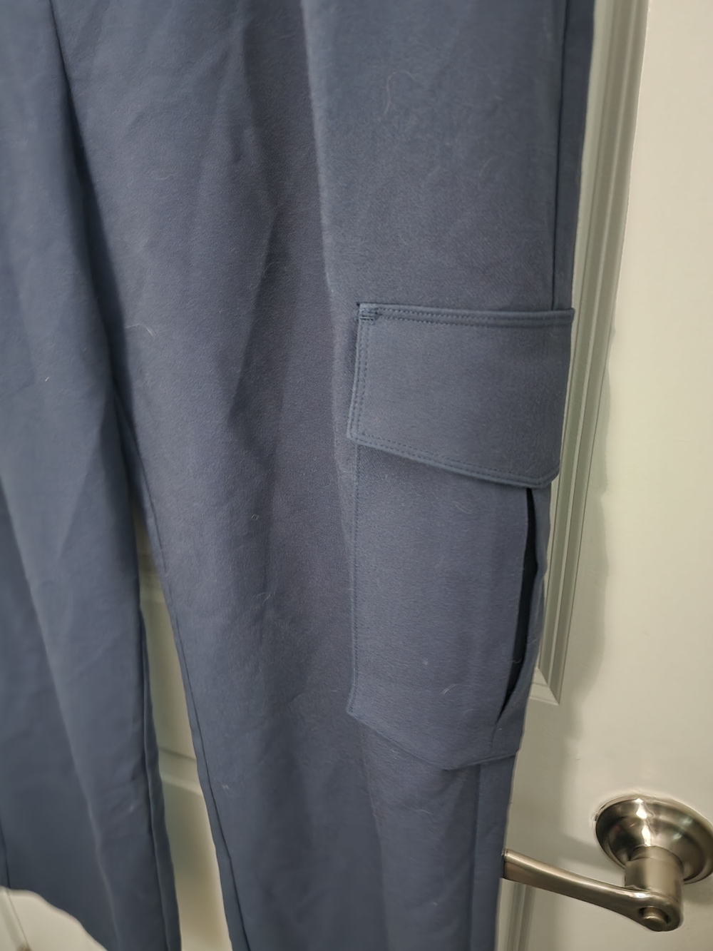 Abercrombie & Fitch Navy Wide-Leg Cargo Pants - Picture 4 of 6